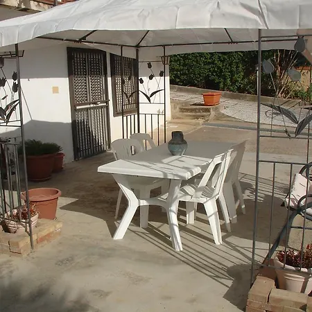 Baglio Degli Angeli Bed & Breakfast 3*